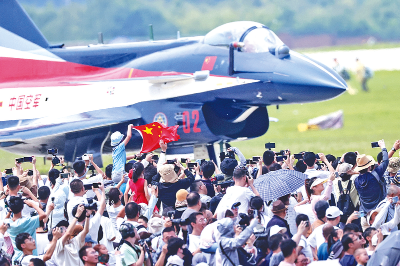 男女吊逼长春航空展迎来首个公众日